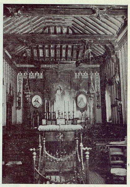 348_TRA-1924-203-Palacio de Higares de los Duques de la Vega, interior de la capilla-Foto Rodríguez