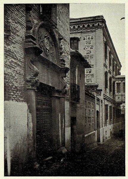 TRA-1927-240-Capilla de Santa Ana, portada-Foto Clavería