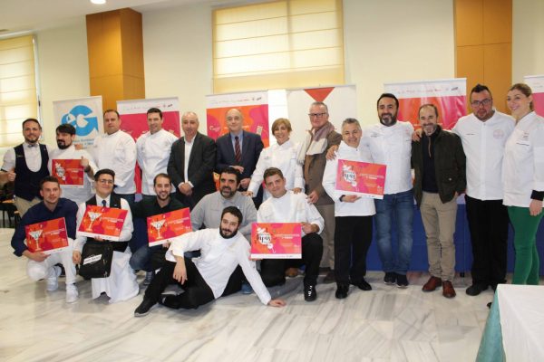 FOTO DE FAMILIA GANADORES JURADO ORGANIZADORES Y PATROCINADORES