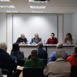 l Ayuntamiento comparte con el movimiento vecinal las nuevas medidas de transporte urbano e invita a la participación y al debate