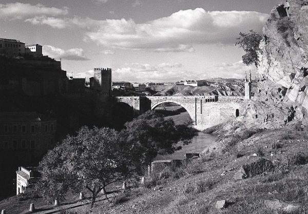 11-AKE_068_Vista del puente de Alcántara