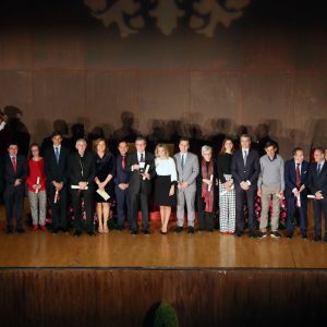 a alcaldesa reconoce los valores de los premiados en el Día de la Ciudad calificándolos de “referentes imprescindibles” 