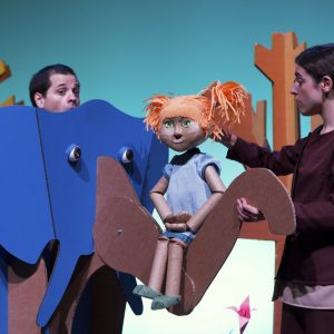 Ciclo Teatro y Danza en Familia: Martina y el bosque de papel