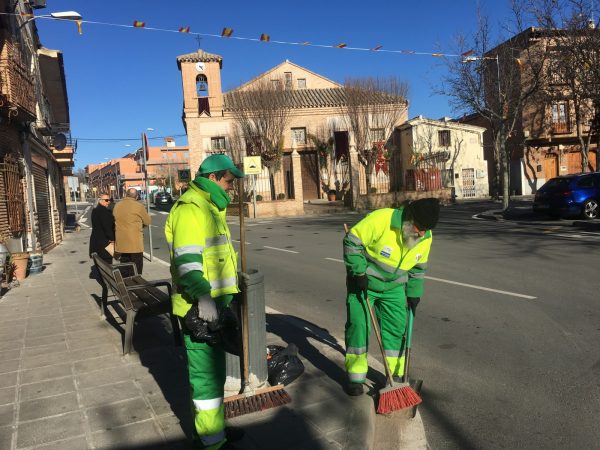 trabajadores_limpieza_basura_basureros