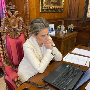 a alcaldesa participa en la Junta de Portavoces de la FEMP que propondrá una batería de medidas económicas para ayuntamientos