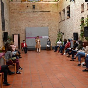 a alcaldesa reconoce el trabajo de las profesionales de los Servicios Sociales y avanza que se reforzará la atención social