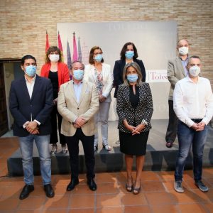 ilagros Tolón firma con los agentes sociales el acuerdo para la reactivación de la economía y el empleo “sin dejar a nadie atrás”