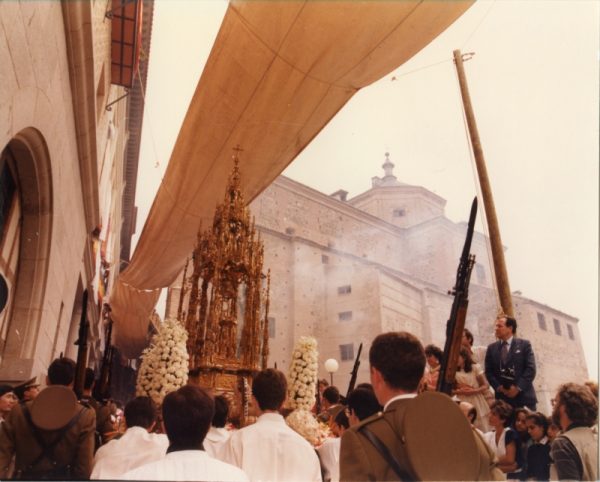 AMT_FM-033 - Fiestas del Corpus de 1985