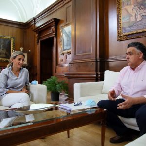 ilagros Tolón traslada a los profesionales de la enfermería el reconocimiento de la ciudad a su labor “ayer, hoy y siempre”