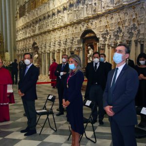 ilagros Tolón participa en la celebración del Corpus Christi en la Catedral e invita a los toledanos a vivir este día con orgullo de ciudad
