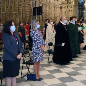 a alcaldesa y concejales de la Corporación asisten a la celebración de vísperas y procesión del Corpus Christi del Cabildo