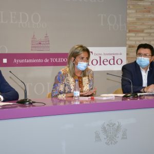 a alcaldesa aboga por la coordinación entre administraciones y la comunidad educativa para garantizar “una vuelta a las aulas segura”