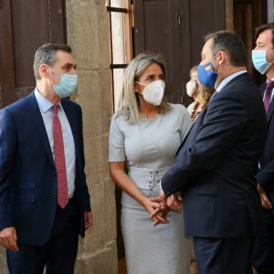 ilagros Tolón traslada al ministro Ábalos las necesidades de la ciudad en materia de transporte, movilidad e infraestructuras