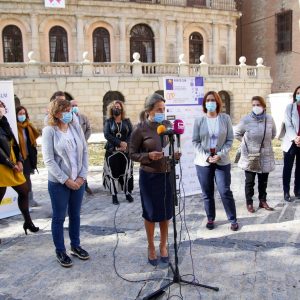 a alcaldesa expresa su apoyo incondicional a ADACE en el Día Nacional del Daño Cerebral que tiene lugar cada 26 de octubre