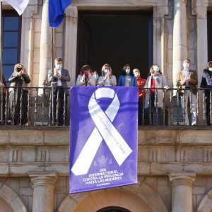 a alcaldesa inaugura la semana conmemorativa del Día Internacional de la eliminación de la violencia de género