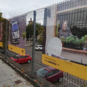 a exposición de PHotoEspaña llega a su recta final tras recorrer los barrios de la ciudad y dar participación a la ciudadanía local