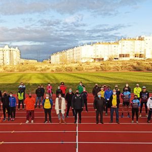 os clubes y atletas toledanos participan en la reapertura de la pista del Polígono tras la mejora y renovación del tartán