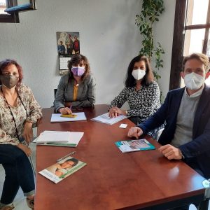 l Ayuntamiento mantiene una reunión con la Asociación Española Contra el Cáncer (AECC) para estrechar la colaboración