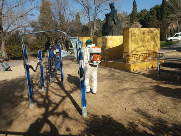 Limpieza áreas infantiles y street workout (2)