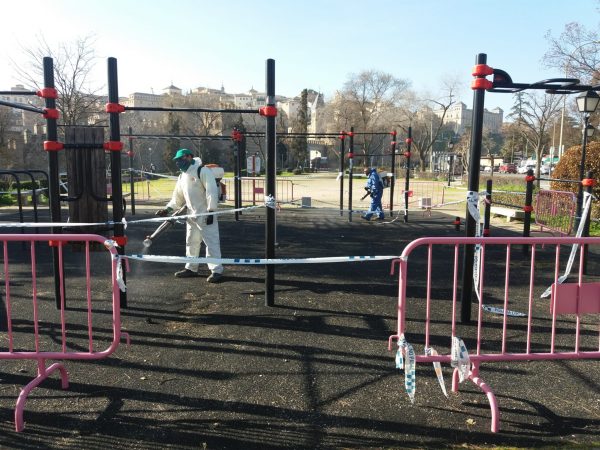 Limpieza áreas infantiles y street workout (4)