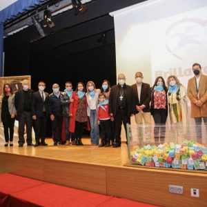 a alcaldesa arropa al Colegio Infantes en un acto de recuerdo a Pablo y Beltrán y destaca su “lección de solidaridad”