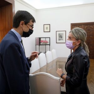 a importancia de las ciudades en la gobernanza europea, entre los asuntos vistos entre la alcaldesa y el secretario de Estado para la UE