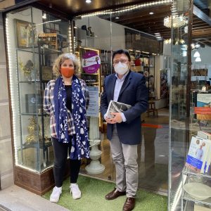 ás de 700 niños y niñas de Toledo han recogido en Correos el ‘bonolibro’ del Ayuntamiento para canjear por literatura infantil  