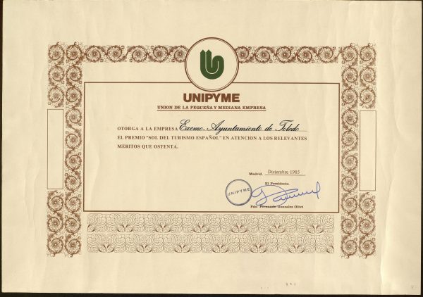 1985-12-00 - Premio Sol del Turismo Español otorgado por la Unión de la Pequeña y Mediana Empresa (UNIPYME)