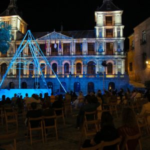 rranca el I Festival de Artes Escénicas ‘Toledo, escena viva’ con un espectáculo de poesía visual, danza aérea y acrobacias