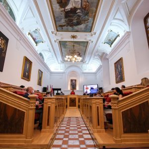 ilagros Tolón destaca las medidas “importantes para las personas” del último año con el fin de generar riqueza y empleo, pues los toledanos “se merec