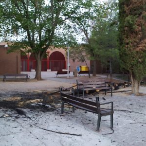 a Policía Local pide colaboración ciudadana para localizar a las personas que han provocado diversos incendios en el Polígono