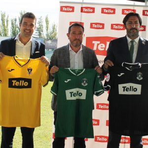 l Ayuntamiento respalda al CD Toledo en la firma del acuerdo de patrocinio del Grupo Tello Alimentación