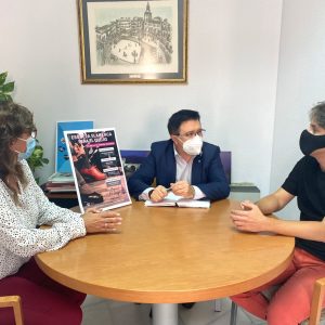 l Gobierno local se reúne con la peña ‘El Quejío’ para conocer sus nuevos proyectos como la Escuela Flamenca
