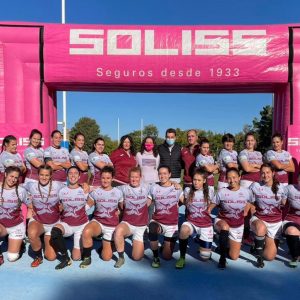l Ayuntamiento junto al equipo de rugby femenino ‘Soliss Águilas Toledo’ en su presentación oficial