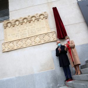 oledo rememora el homenaje en 1921 a Alfonso X El Sabio con la restauración de la placa que impulsó la RABACHT en el Miradero