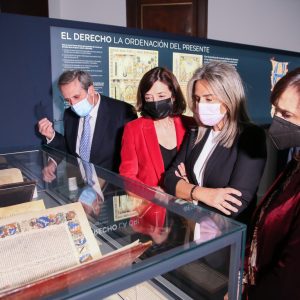 a alcaldesa inaugura en la Biblioteca Nacional una muestra sobre Alfonso X, “prestigioso preámbulo” de la exposición de Toledo