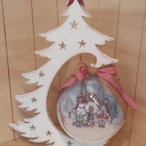 Taller de manualidades: ÁRBOL CON BOLA