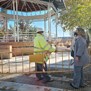 omienzan las obras de rehabilitación del templete del parque de La Vega con una inversión de 40.000 euros y un plazo de dos meses