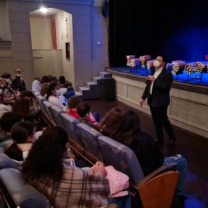 oledo Educa reúne en el Teatro Municipal de Rojas a alumnos de cuatro centros educativas para disfrutar de ‘La Tempestad’ de William Shak