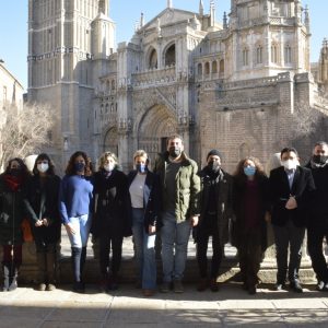 a alcaldesa Milagros Tolón se reúne con los integrantes de ‘Divergente’, la primera cooperativa mixta integral de Toledo