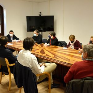 l Gobierno municipal trabaja con los coros, orfeones y capillas de la ciudad para poner en marcha un Ciclo de Música Religiosa en Semana Santa.