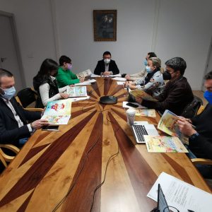 l Ayuntamiento acoge la Comisión de Educación y Cultura donde se ha dado cuenta de la programación de Toledo Lee 2022