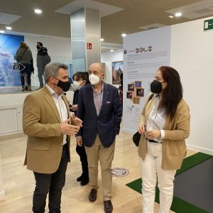 l Gobierno local en la inauguración de la nueva sala de exposiciones del Casco Histórico: ‘Iluziona’