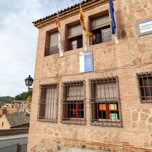 CONFERENCIA: ” Las escuelas públicas de Toledo. 1857-1981. El CEIP San Lucas y María”, a cargo del historiador Rafael del Cerro Malagón