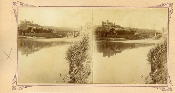 02 - Fotógrafo aficionado - Vista del río Tajo a su paso por Toledo, con el castillo de San Servando y el puente de Alcántara al fondo