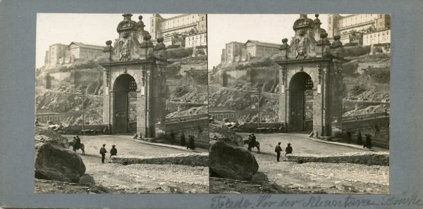 05 - 3107 - Hans Leyden - Toledo. Ante el Puente de Alcántara