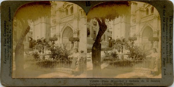 07 - V15866 - KEYSTONE_UNDERWOOD - Plaza Municipal y fachada de la famosa Catedral Antigua, Toledo, España