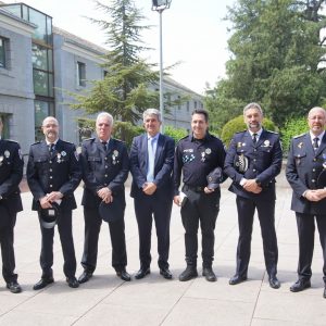 l Ayuntamiento asiste al acto de entrega de condecoraciones a policías locales de Castilla-La Mancha que se ha celebrado en Toledo