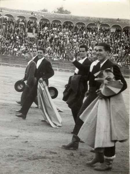 26_1959-11-08 - Bahamontes participando en un festival taurino celebrado en Toledo