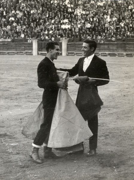 29_1959-11-08 - Bahamontes participando en un festival taurino celebrado en Toledo